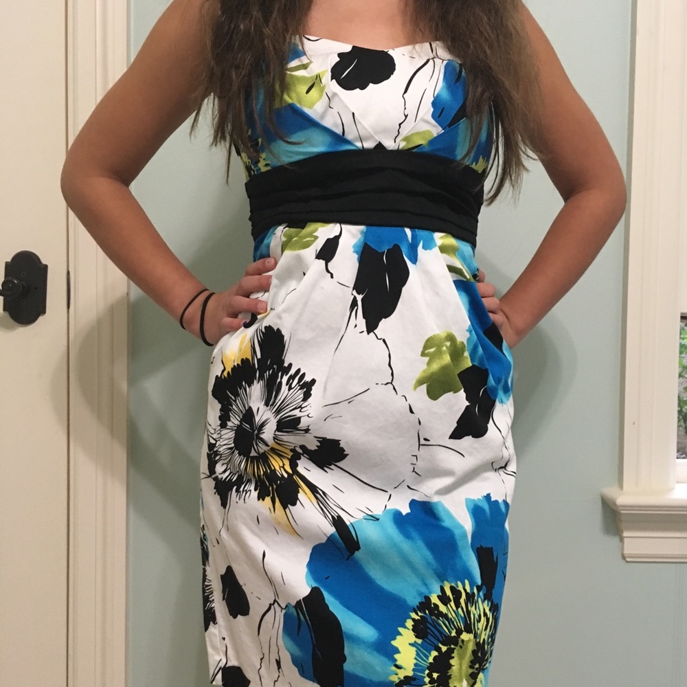 IZ BYER CALIFORNIA Sleeveless Floral Dress